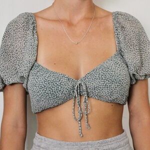 Cotton Candy LA Floral Green and White Puff Sleeve Cropped Blouse Top